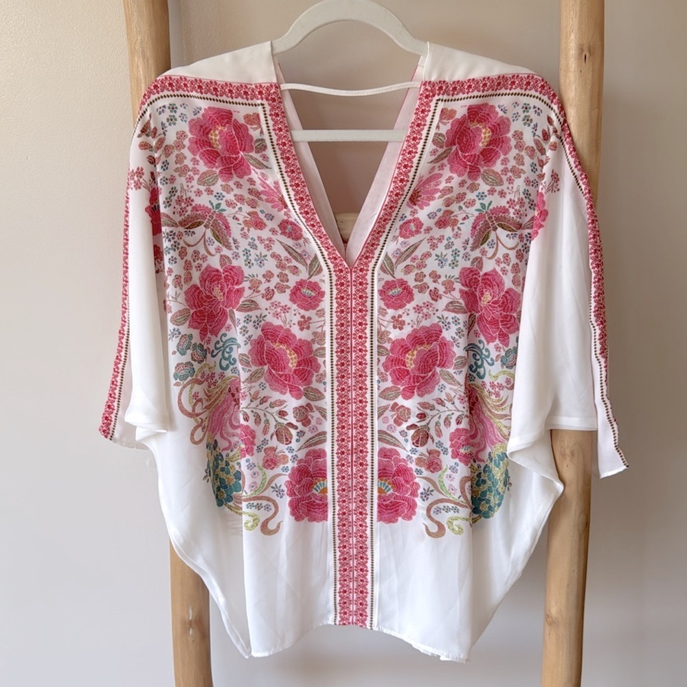 Rose + Olive V-Neck Pink Floral Peacock Dolman Sleeve Lightweight Blouse Top S - Picture 6 of 9